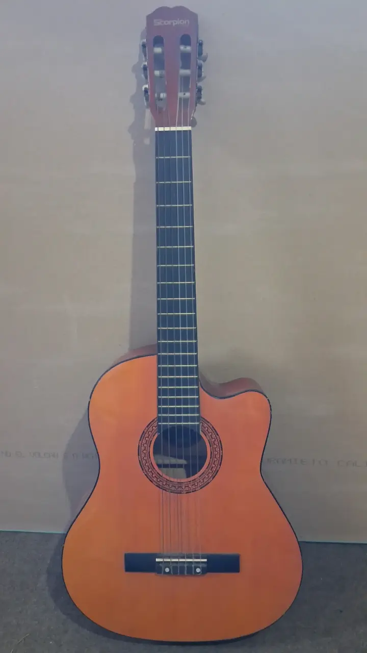 Guitarra acústica clásica de madera - 2