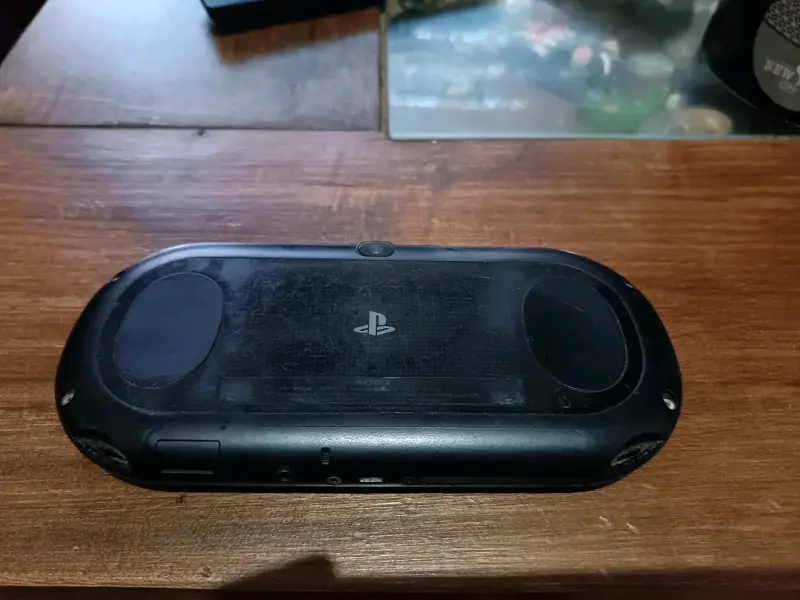 Consola portátil Sony PS Vita con juegos - 2