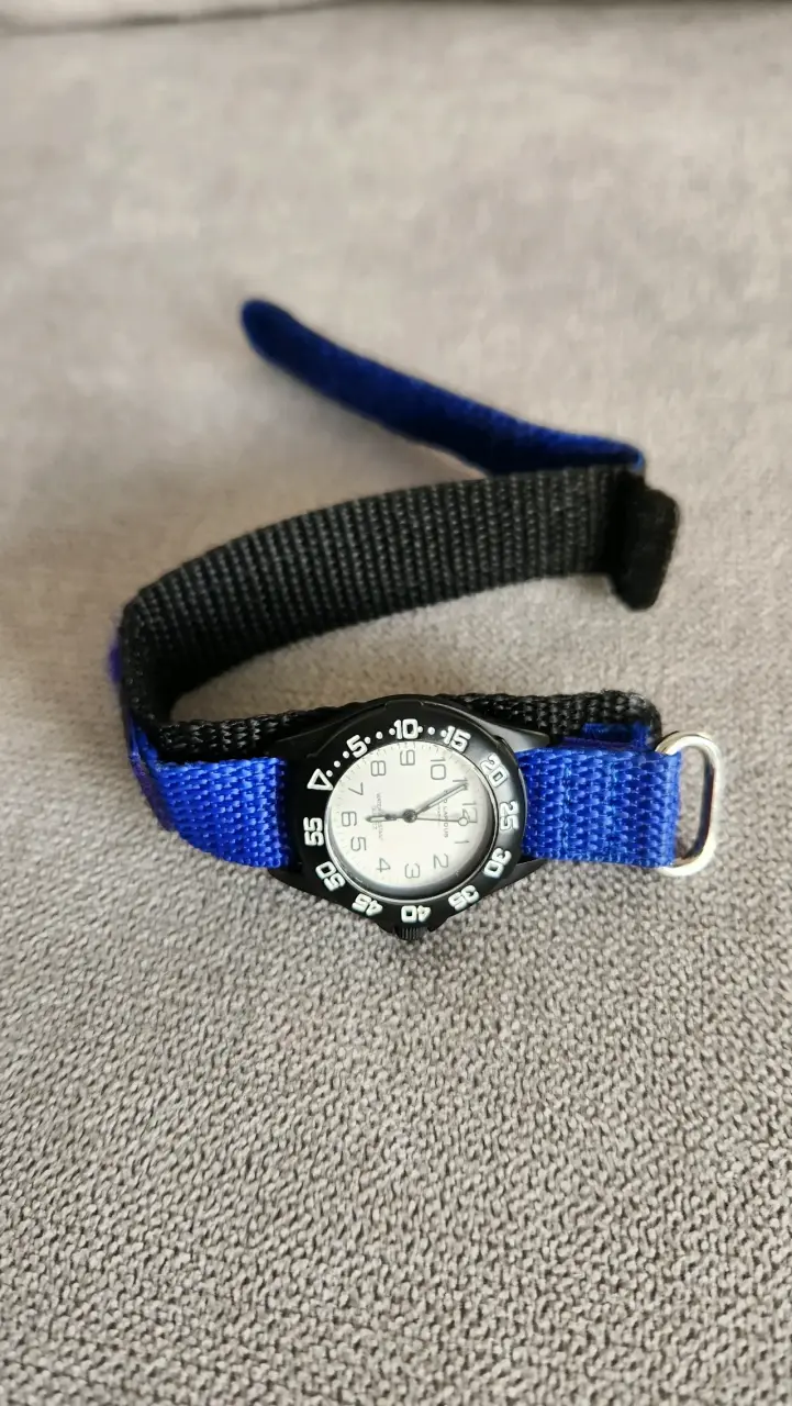 Reloj Ted Lapidus azul con caja original - 4