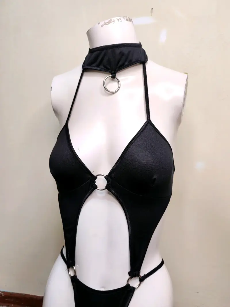 Body negro con aros metálicos - 3