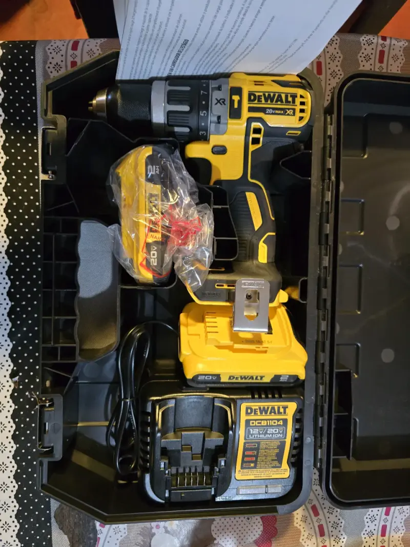 Taladro percutor inalámbrico DeWalt DCD796 - 3