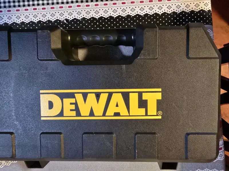 Taladro percutor inalámbrico DeWalt DCD796 - 4
