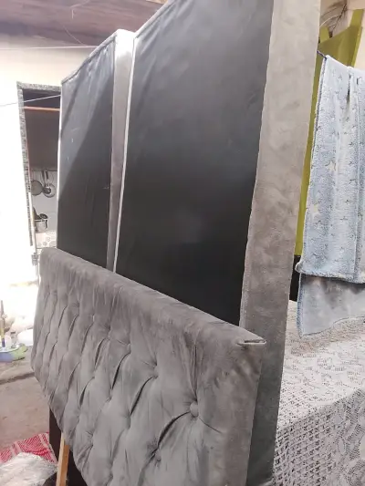 Cabecero tapizado gris elegante base - miniatura 1