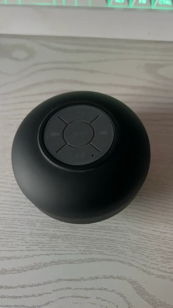 Parlante Bluetooth impermeable negro