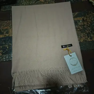 Bufanda de cashmere beige con flecos - miniatura 6
