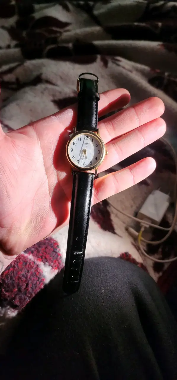 Reloj de pulsera Casio clásico negro - 1