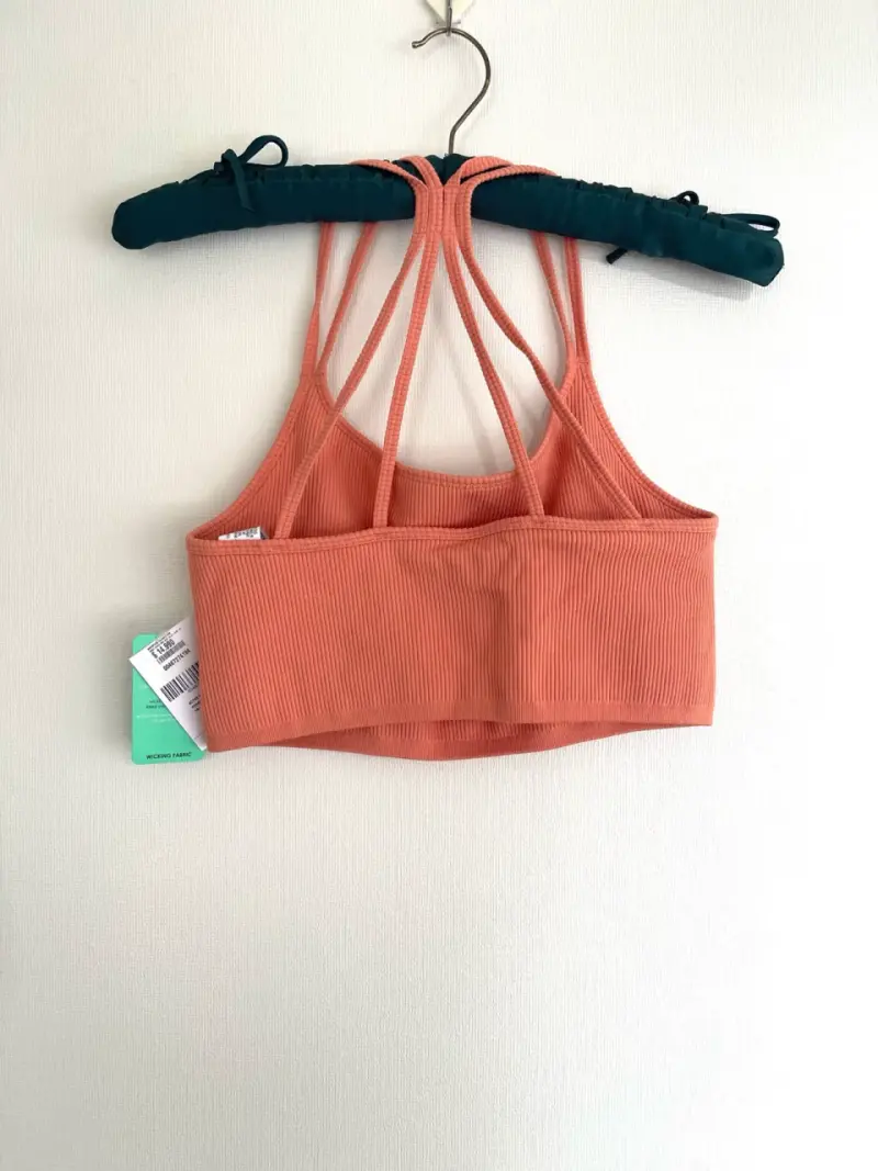 Top deportivo coral con tirantes Forever 21 - 2