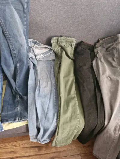 Lote de jeans y pantalones variados - miniatura 1