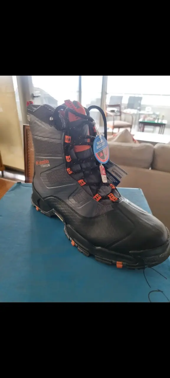 Bototos Columbia Kanuk Titanium OmniHeat nuevos - 2