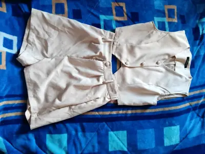 Conjunto 2 piezas beige sin mangas para mujer - miniatura 1