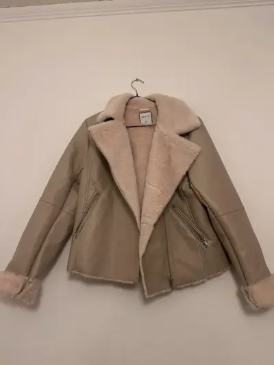 Chaqueta de cuero sintético MOTF beige - miniatura 1