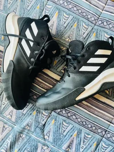 Zapatillas deportivas Adidas negras - miniatura 1