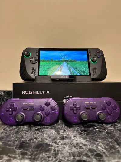 Consola portátil ROG Ally X con controles - miniatura 1