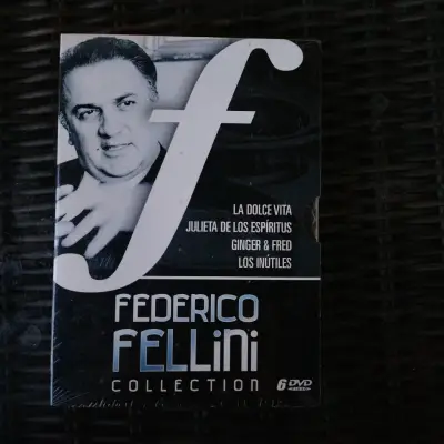 Colección de DVDs Federico Fellini - miniatura 1