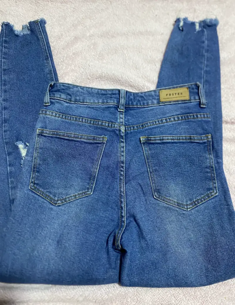 Jeans desgastados azul para mujer - 3