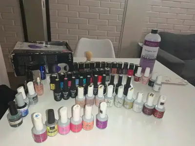 Set de esmaltes de uñas y removedor - miniatura 1