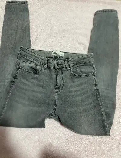 Jeans gris oscuro Zara para mujer - miniatura 2