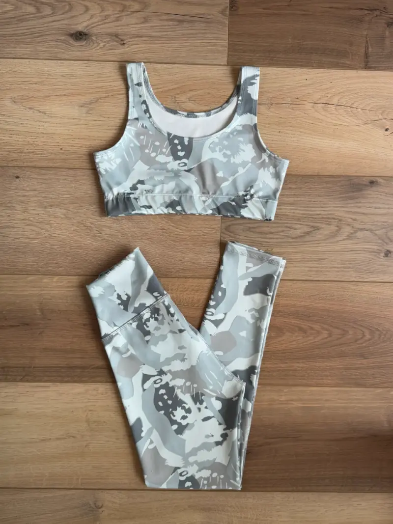 Conjunto deportivo azul para mujer - 3