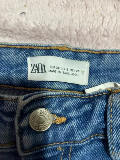 Jeans azul desgastados para mujer - miniatura 4