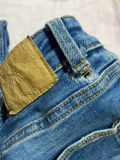 Jeans azul desgastados para mujer - miniatura 5