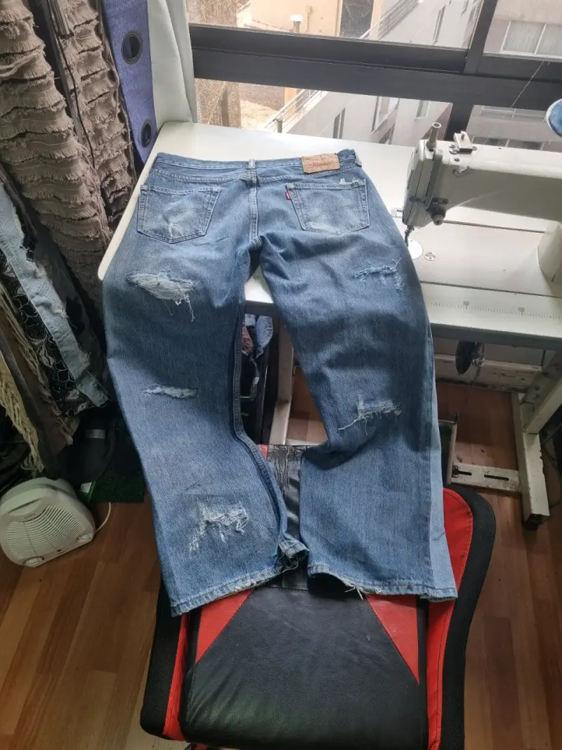 JEANS PERSONALIZADOS/LEVIS/HECHO A MANO - 2