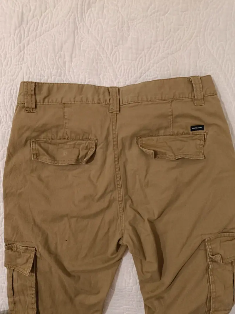 Pantalones cargo color caqui para hombre - 3