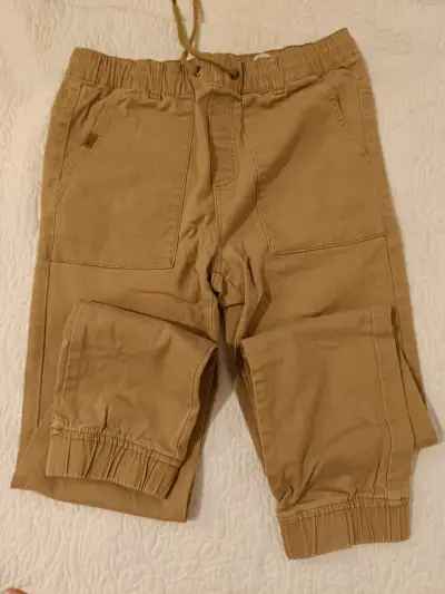 Lote de 6 pantalones para niño talla 16 - miniatura 2