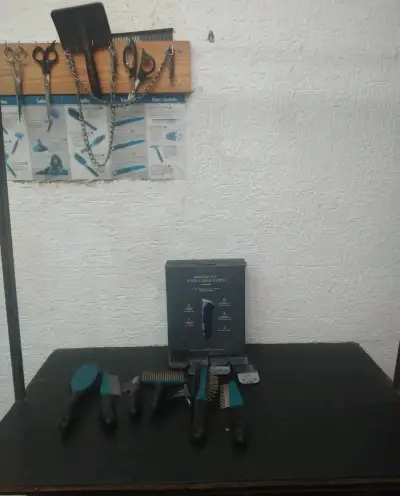 Set de herramientas de aseo para mascotas - miniatura 1