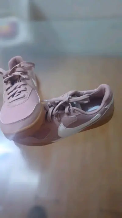 Zapatillas nike mujer talla 38 - Nuevas sin uso - miniatura 1