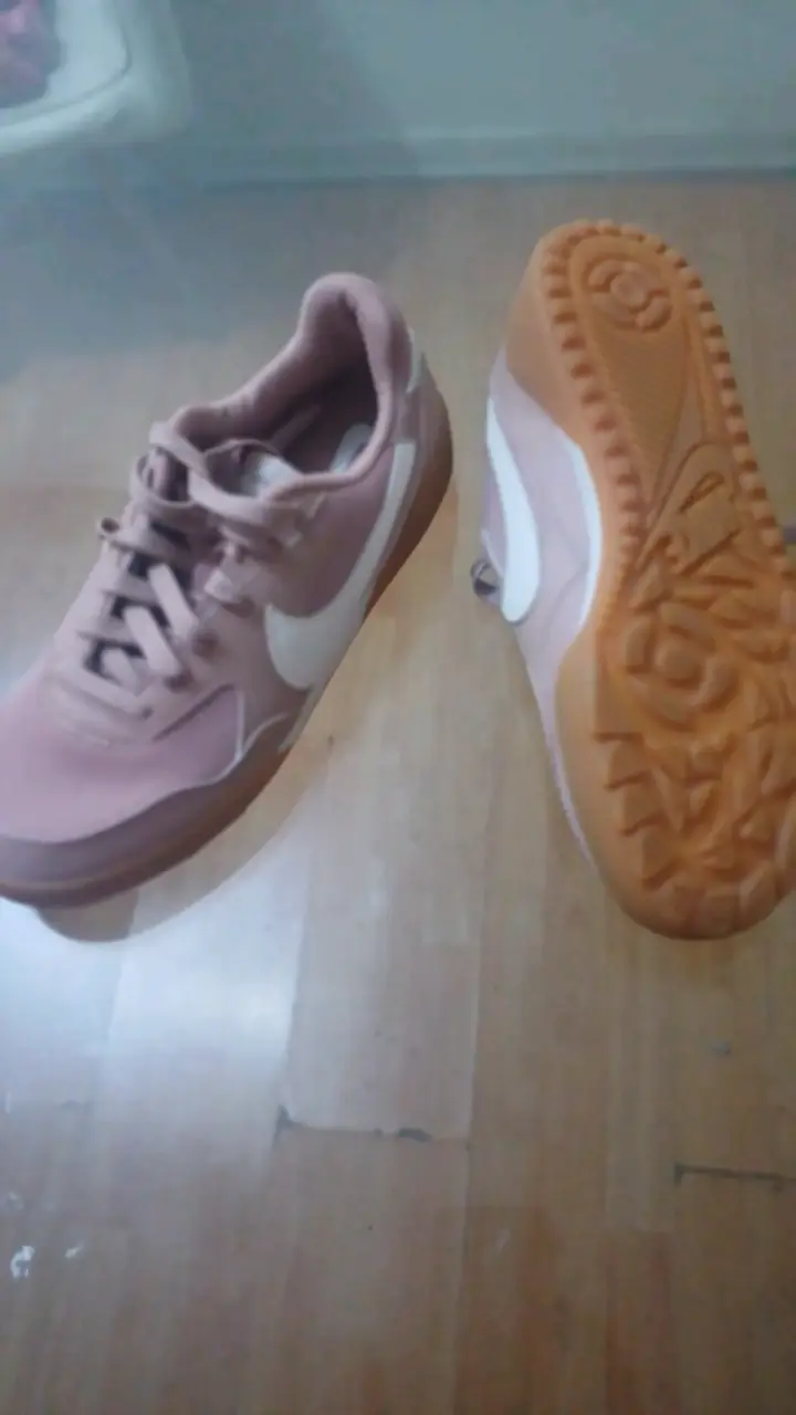 Zapatillas nike mujer talla 38 - Nuevas sin uso - 2