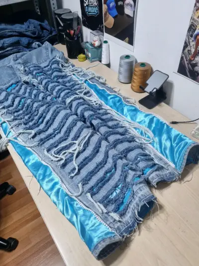 JEANS PERSONALIZADOS UNISEX - miniatura 2