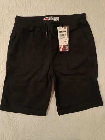 Shorts negros para niño talla 14 - miniatura 1