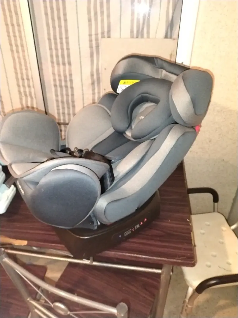 Silla de auto Bebesit gris - 2