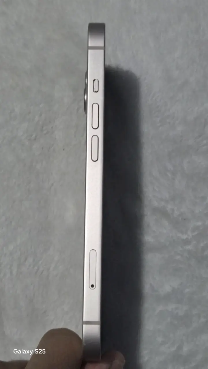iPhone 13 en buen estado - 2