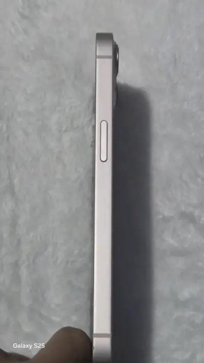 iPhone 13 en buen estado - miniatura 5