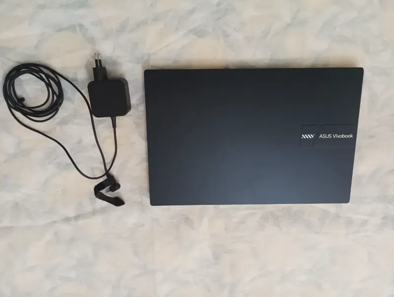 ASUS Vivobook 14 – Modelo X1404ZA - 2