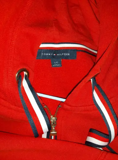 Polerón rojo con capucha y cierre Tomy Hilfiger - miniatura 2