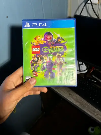 Juego PS4 LEGO DC Super Villains - miniatura 1
