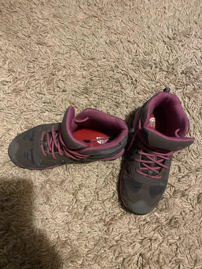 Zapatos outdoor niña talla 34 North Face - 3