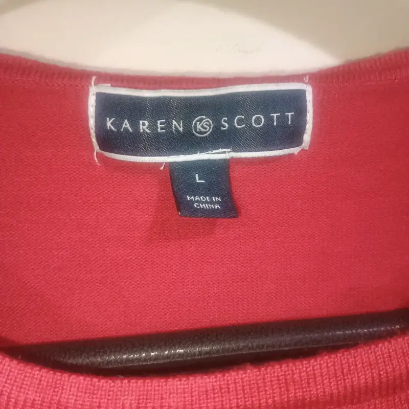 Suéter rojo Karen Scott con detalles negros - 4