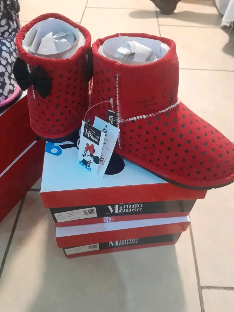 Botas Minnie Mouse rojas con lunares - 5