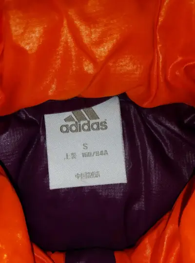 Chaqueta acolchada morada con capucha Adidas - miniatura 2