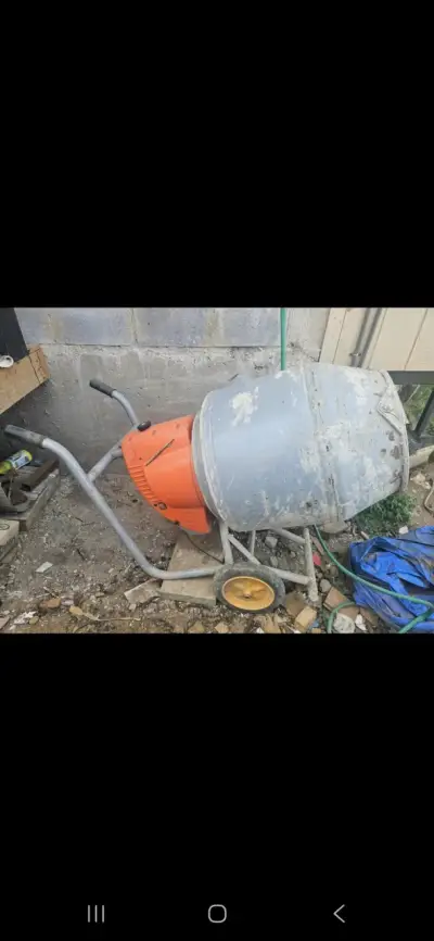 Hormigonera 130 lt eléctrica usada en buen estado - miniatura 1