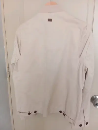 Chaqueta beige con cierre y bolsillos - miniatura 2