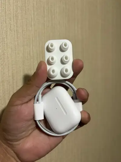 Auriculares inalámbricos AirPods Pro 2 nuevos - miniatura 2