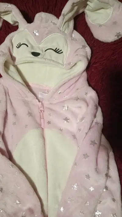 Pijama enterizo infantil con orejas de conejo - miniatura 1