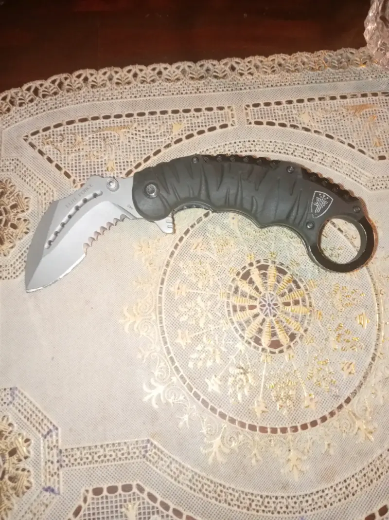 Cuchillo táctico plegable con hoja curva - 4