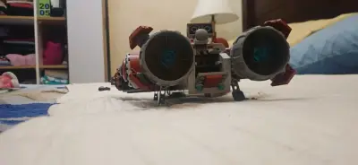 Nave espacial de bloques con figura - miniatura 4