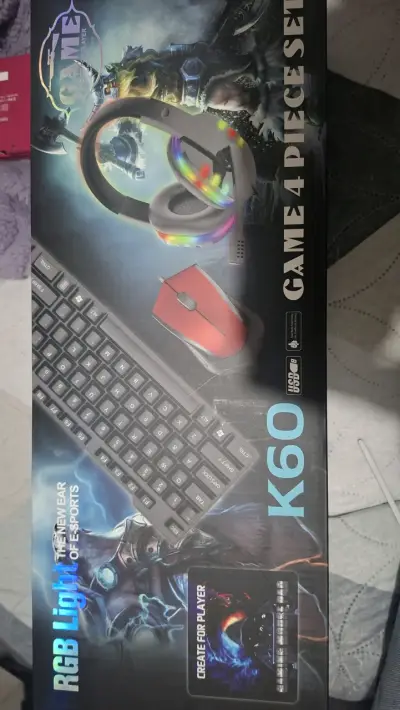Set de accesorios gamer RGB K60 - miniatura 1