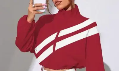 Polerón deportivo rojo con diseño blanco - miniatura 1